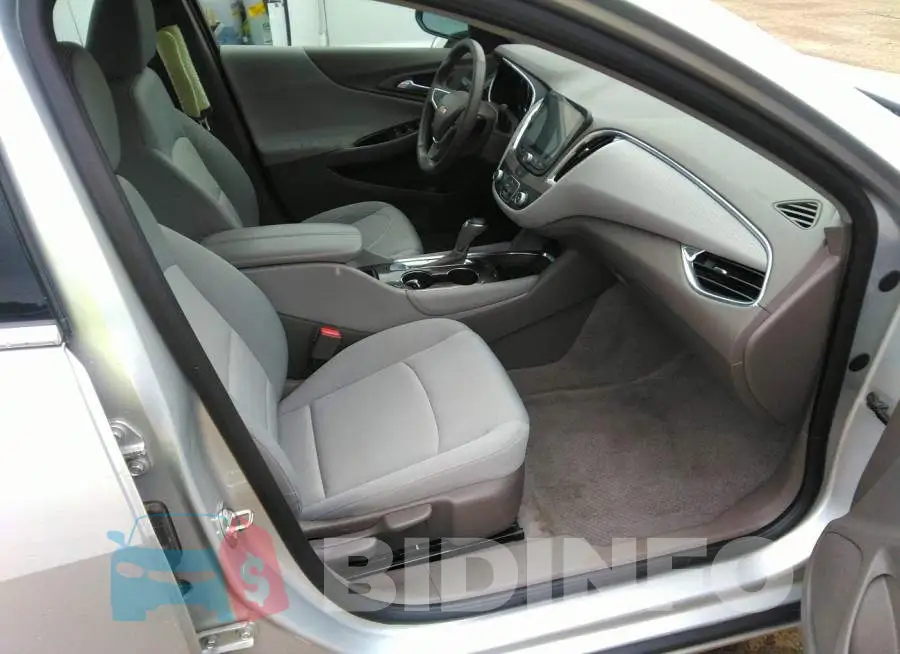 1G1ZD5ST7JF109580 Photo# 5