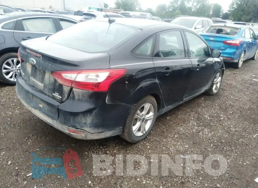 1FADP3F23DL233338 Photo# 4