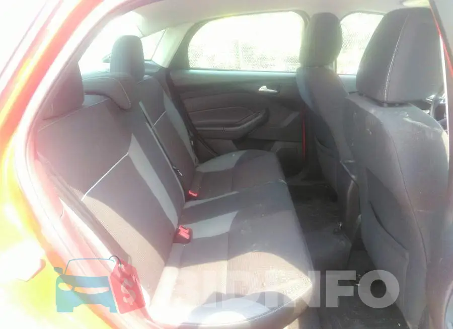 1FADP3F28DL381940 Photo# 8