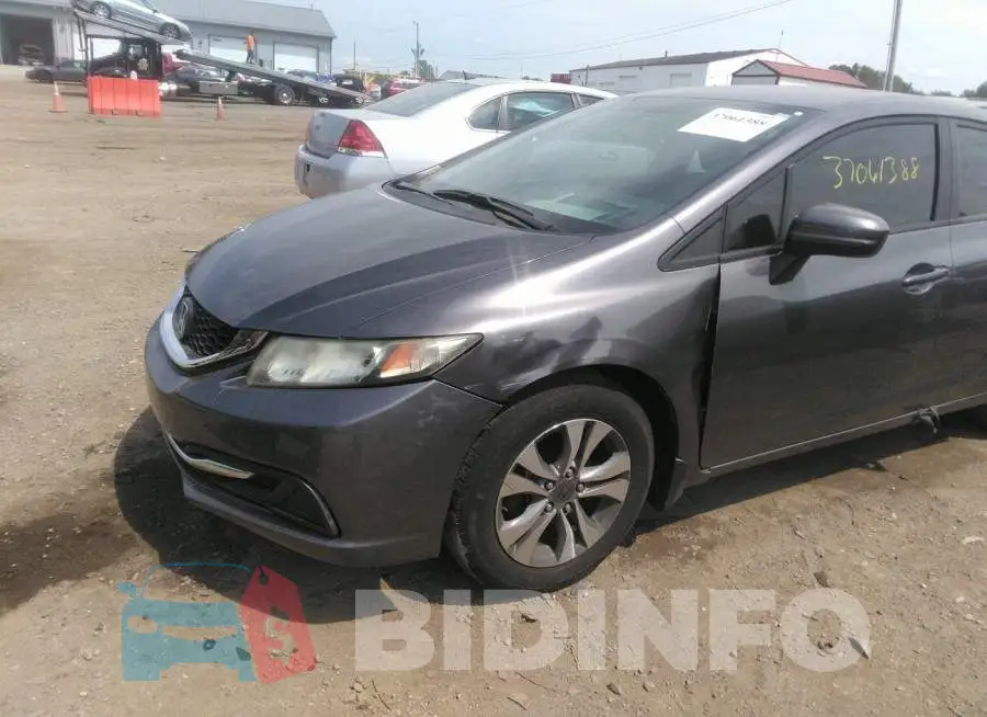 19XFB2F5XFE031274 Photo# 6