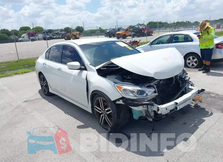 1HGCR2F52HA140477 Photo# 1