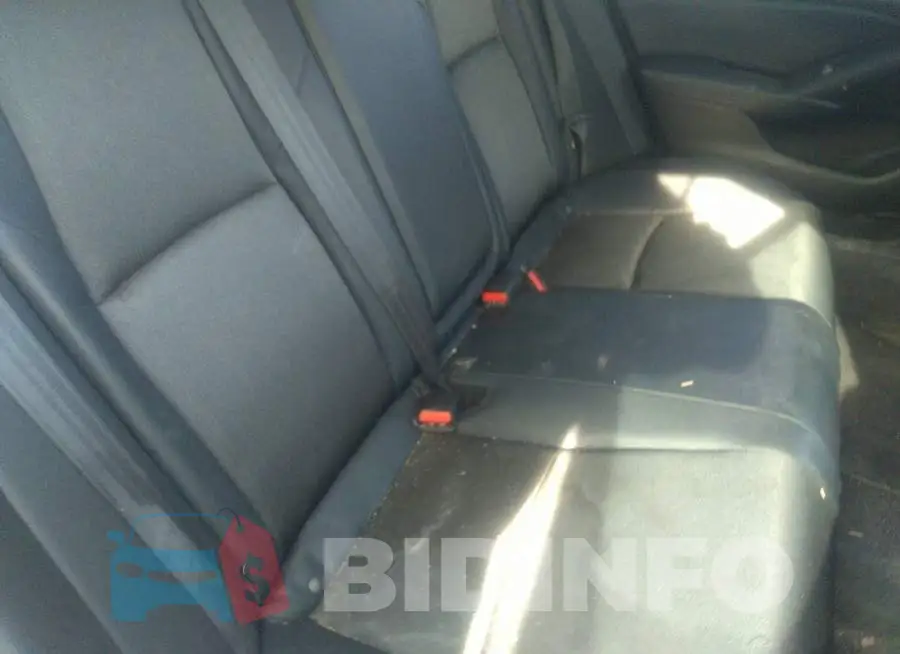 1HGCV2F34JA019188 Photo# 8