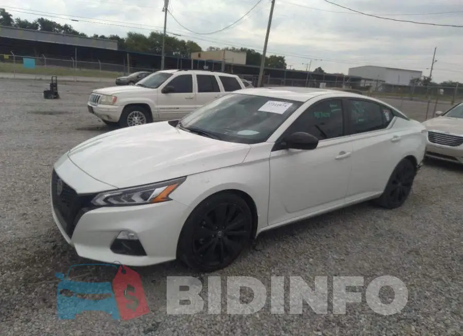 1N4BL4CV5NN328402 Photo# 2