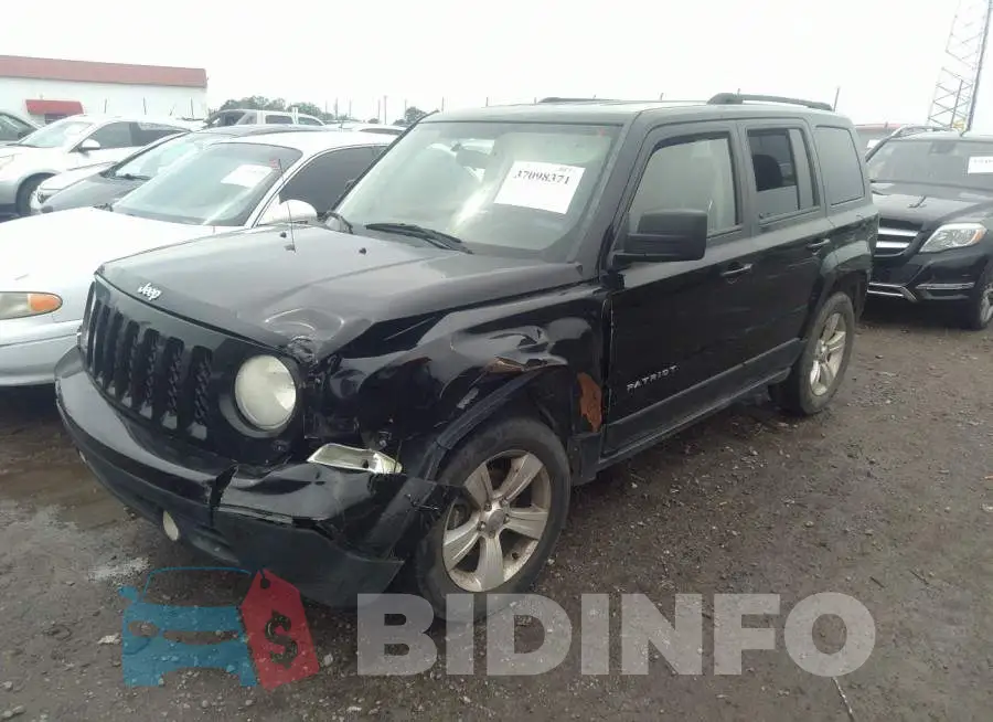 1C4NJRBB5ED792992 Photo# 2