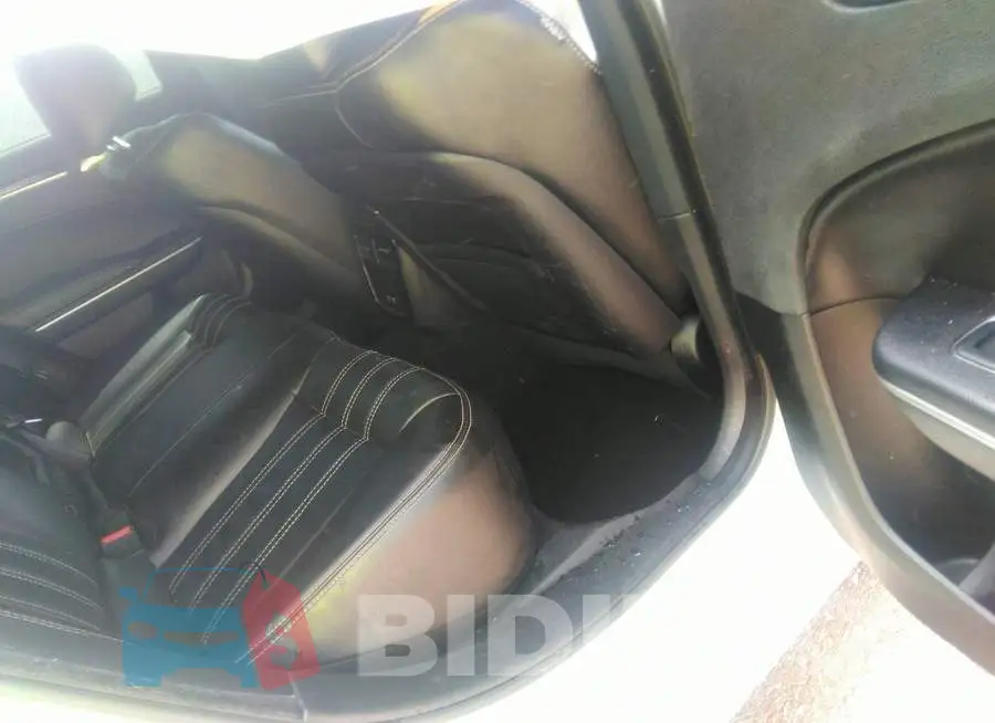 2C3CCABG4LH137385 Photo# 8