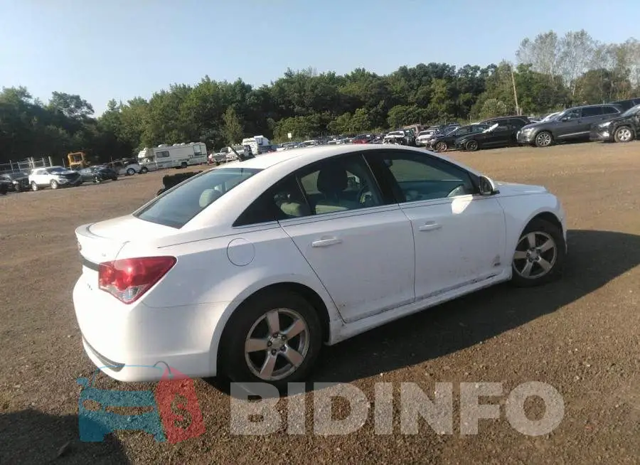 1G1PC5SB9D7129877 Photo# 4