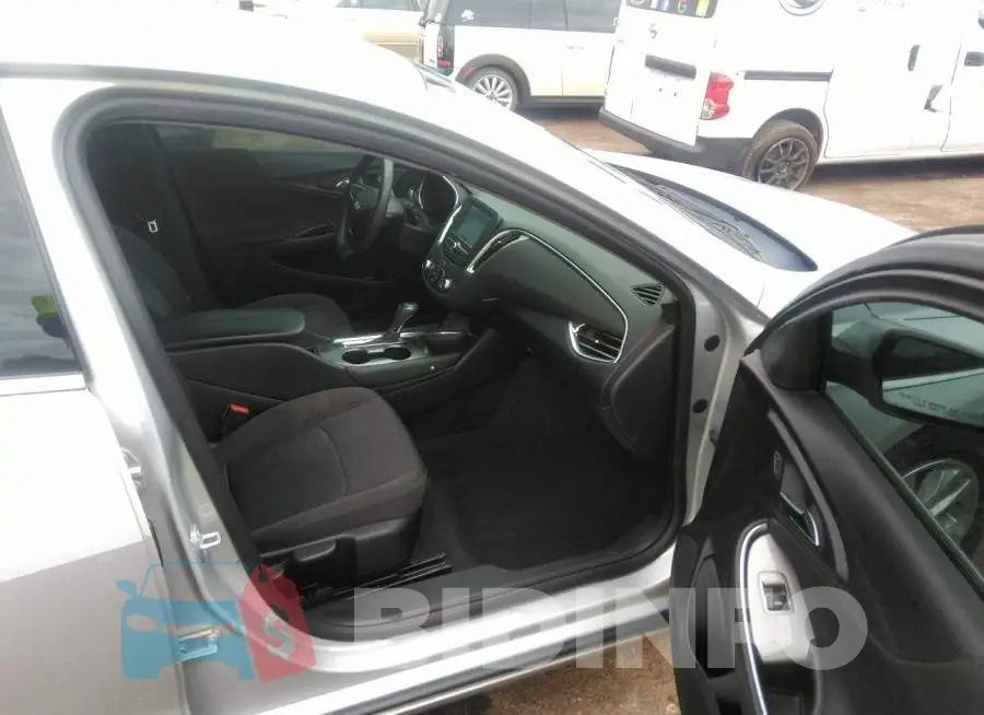 1G1ZD5ST5JF138401 Photo# 5