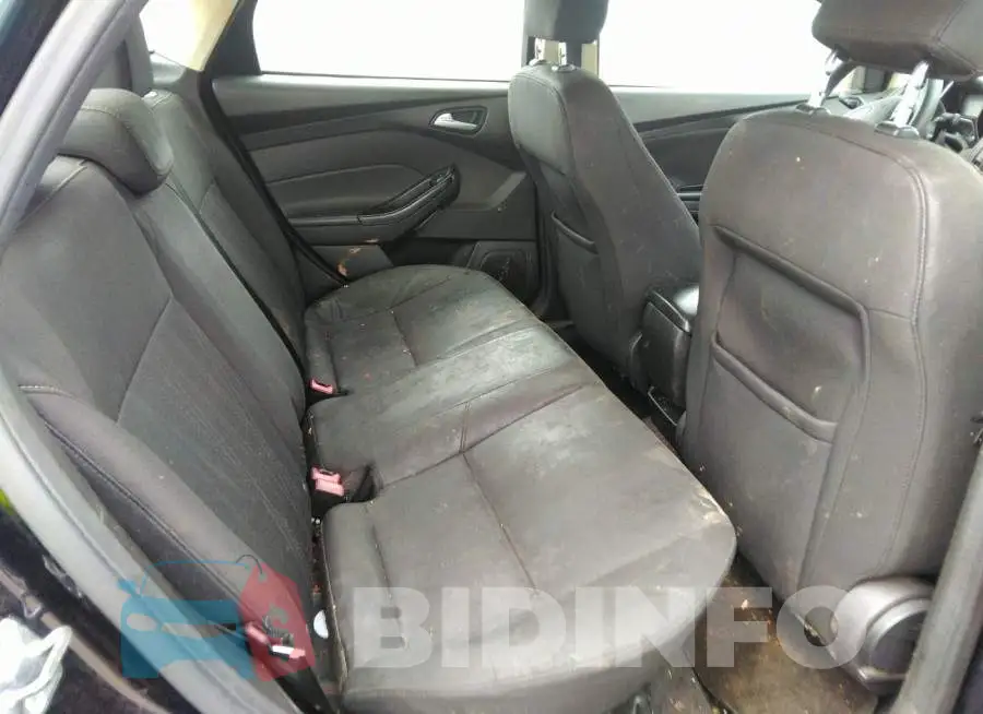 1FADP3F22GL264116 Photo# 8