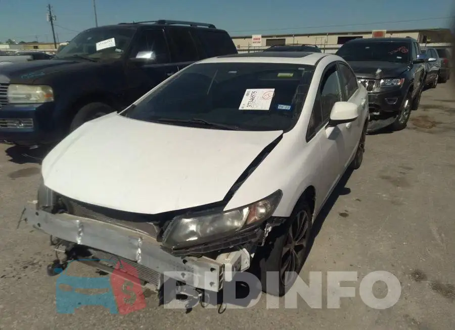 2HGFB6E52DH703081 Photo# 2