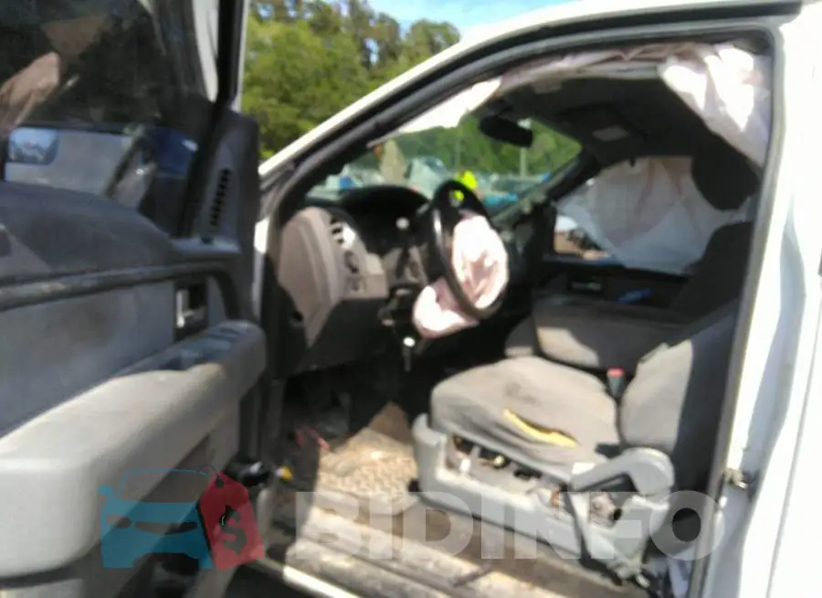 1FTNF1CF2DKD55174 Photo# 5