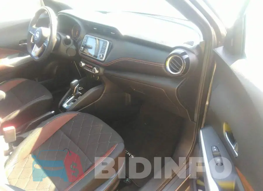 3N1CP5CU0KL481431 Photo# 5
