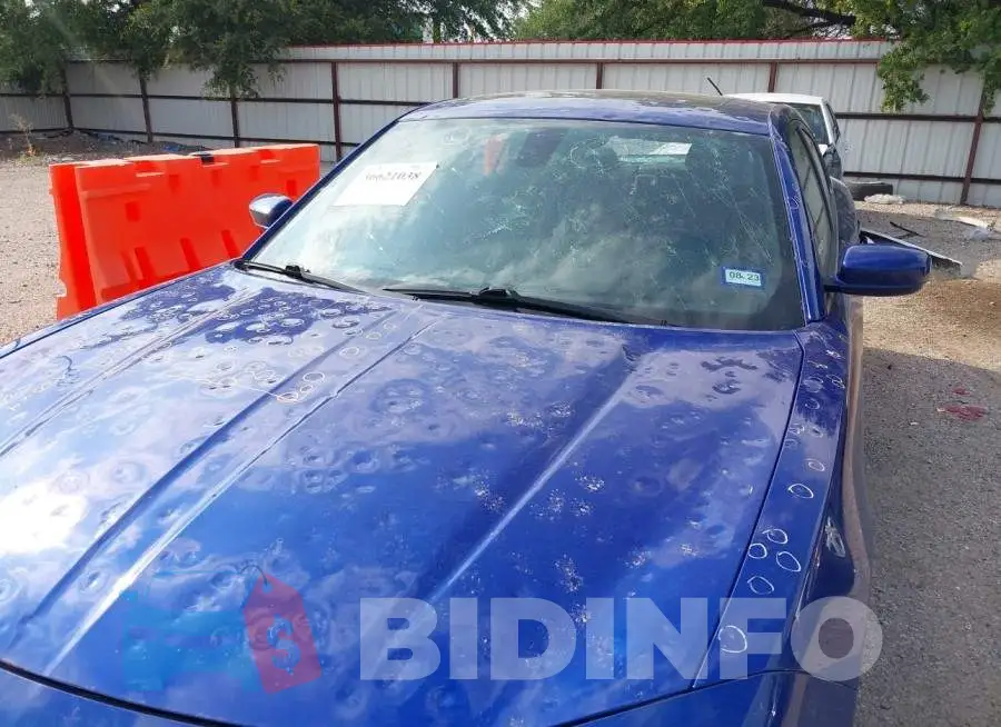 2C3CDXBG8LH140192 Photo# 6