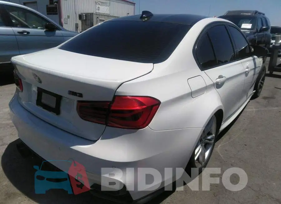 WBS8M9C55H5G84735 Photo# 4