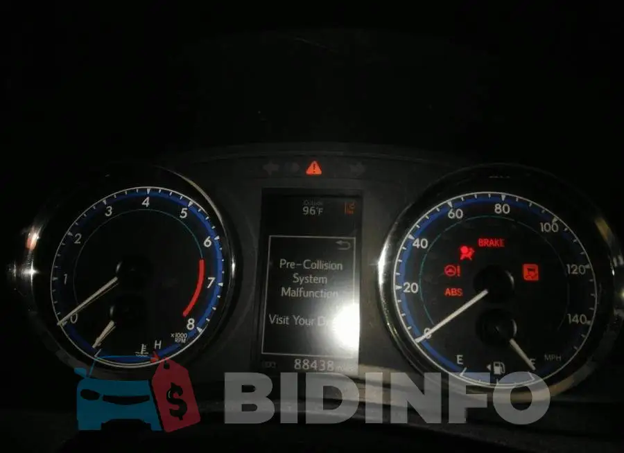2T1BURHE9JC067656 Photo# 7
