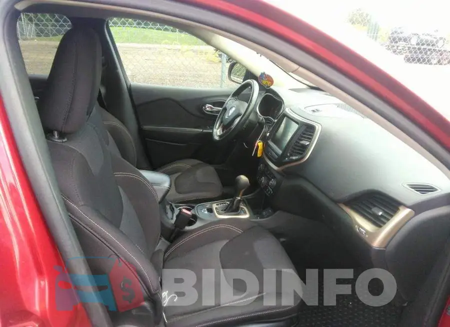 1C4PJLCB5FW531596 Photo# 5