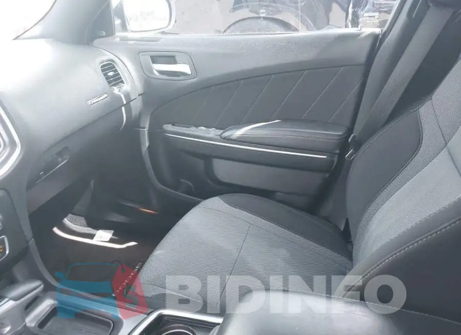 2C3CDXHGXGH205167 Photo# 5