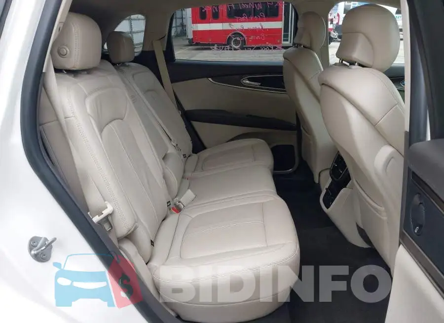 2LMPJ8L90KBL17816 Photo# 8