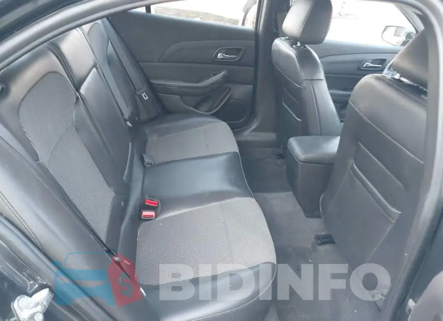 1G11D5SL1FF174204 Photo# 8