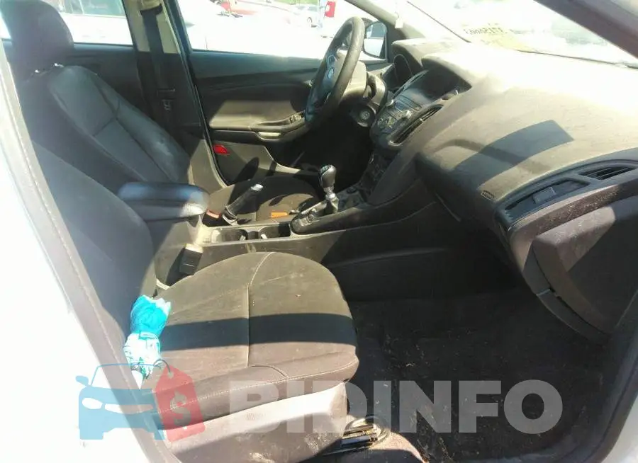 1FADP3FE0JL312102 Photo# 5