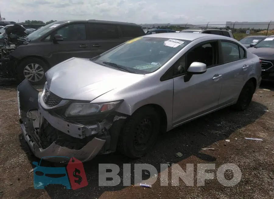 19XFB2F52DE077498 Photo# 2