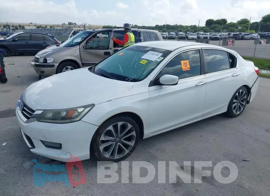 1HGCR2F54FA208176 Photo# 2