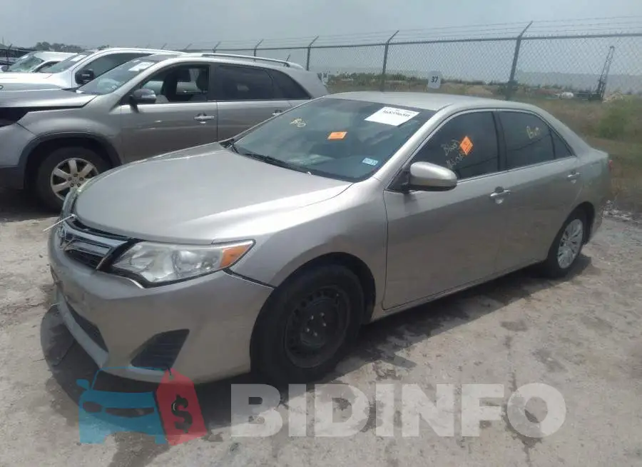 4T4BF1FK2DR328493 Photo# 2
