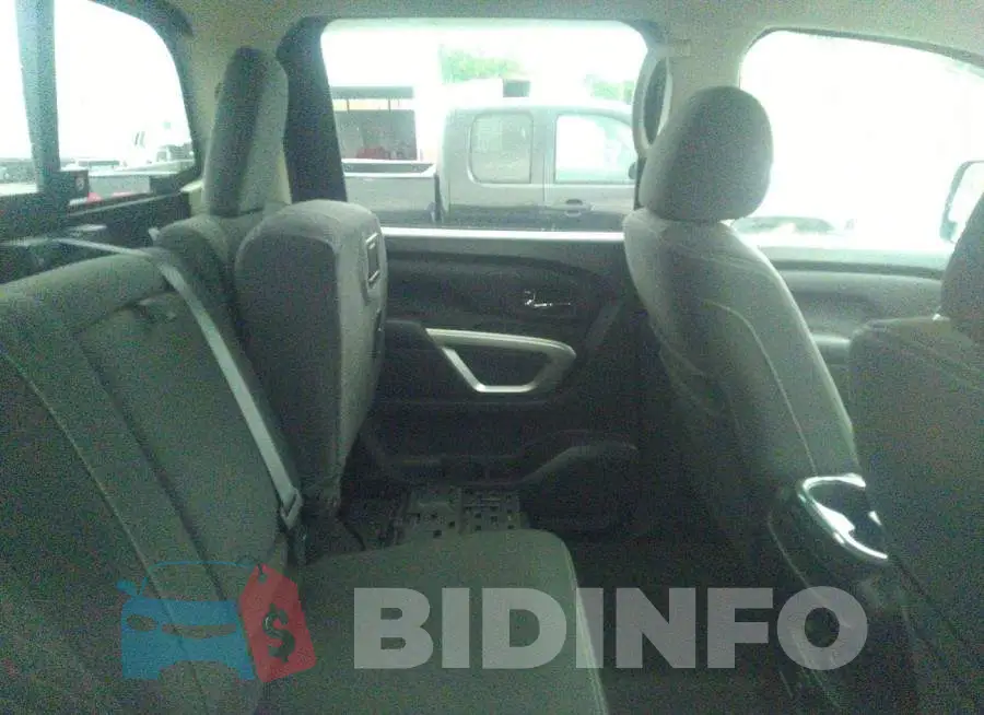1N6AA1E52JN534047 Photo# 8