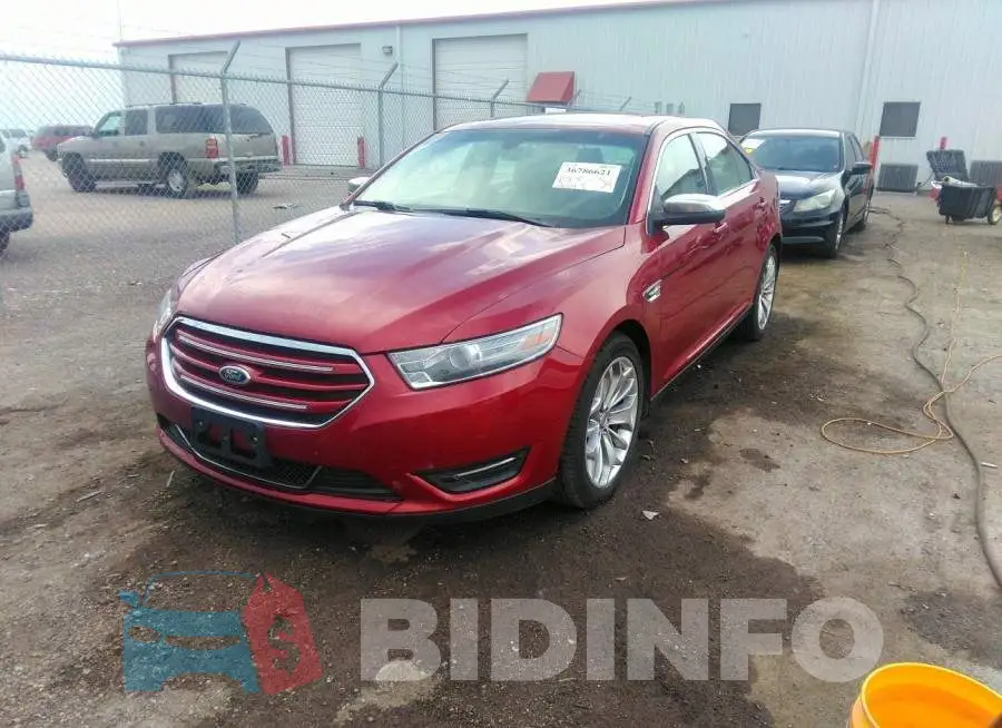 1FAHP2F82DG192810 Photo# 2