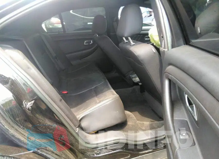1FAHP2MT6FG159643 Photo# 8