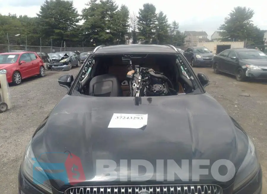 5LMCJ2D98NUL18648 Photo# 6