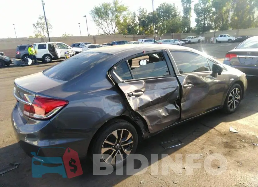 19XFB2F82EE246169 Photo# 4