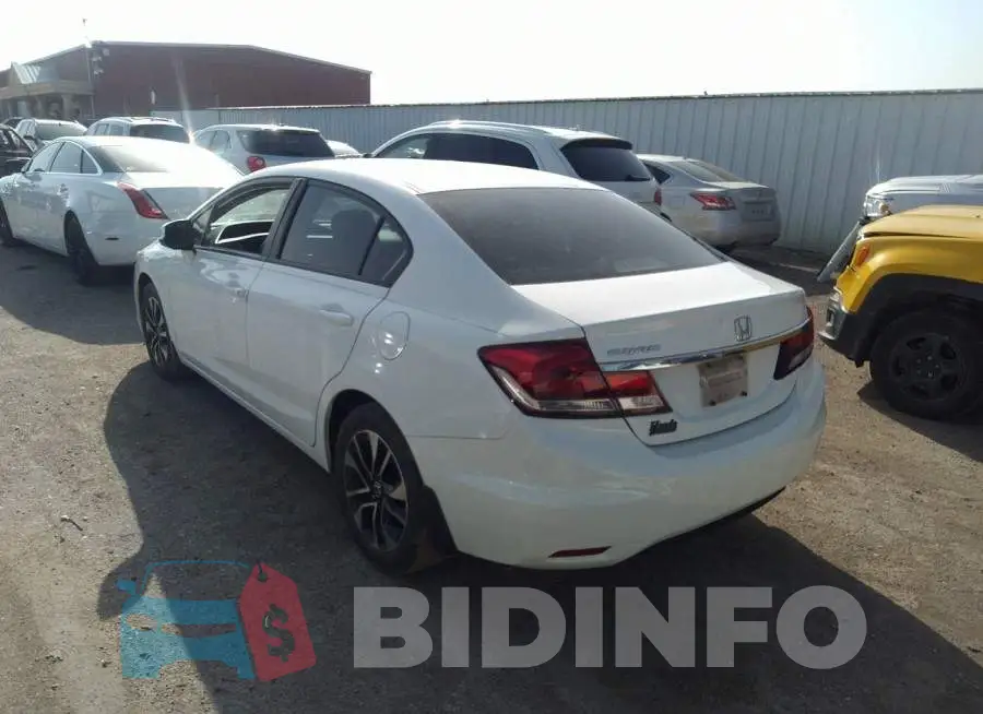 19XFB2F83DE037599 Photo# 3