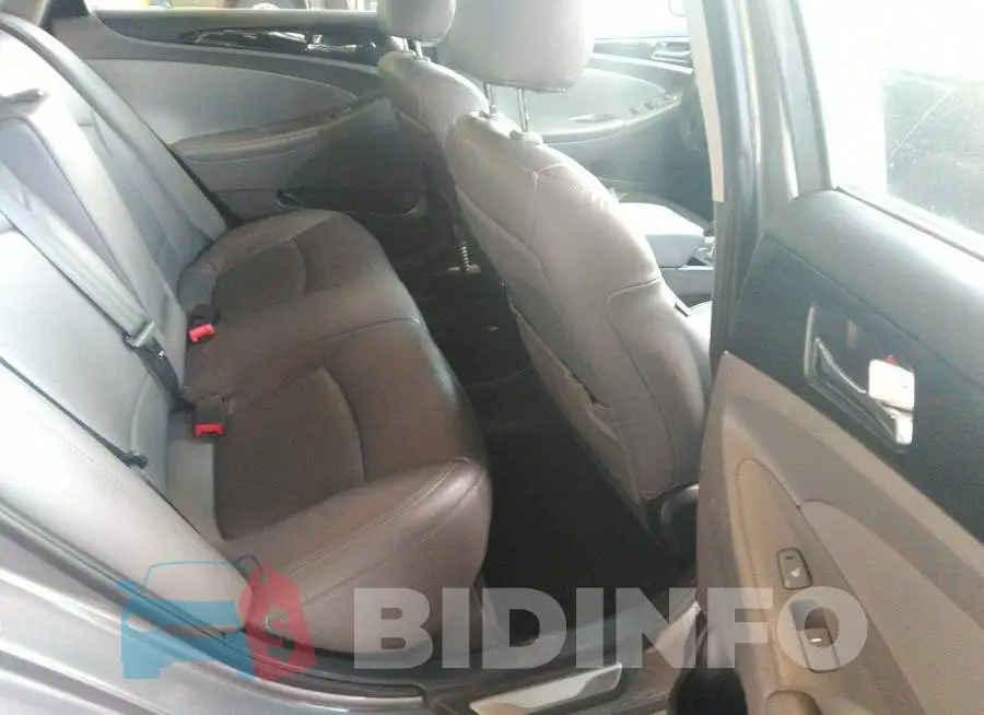 5NPEC4AC2DH685804 Photo# 8