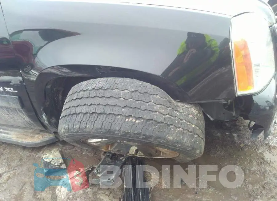 1GKS2LE77DR320898 Photo# 6