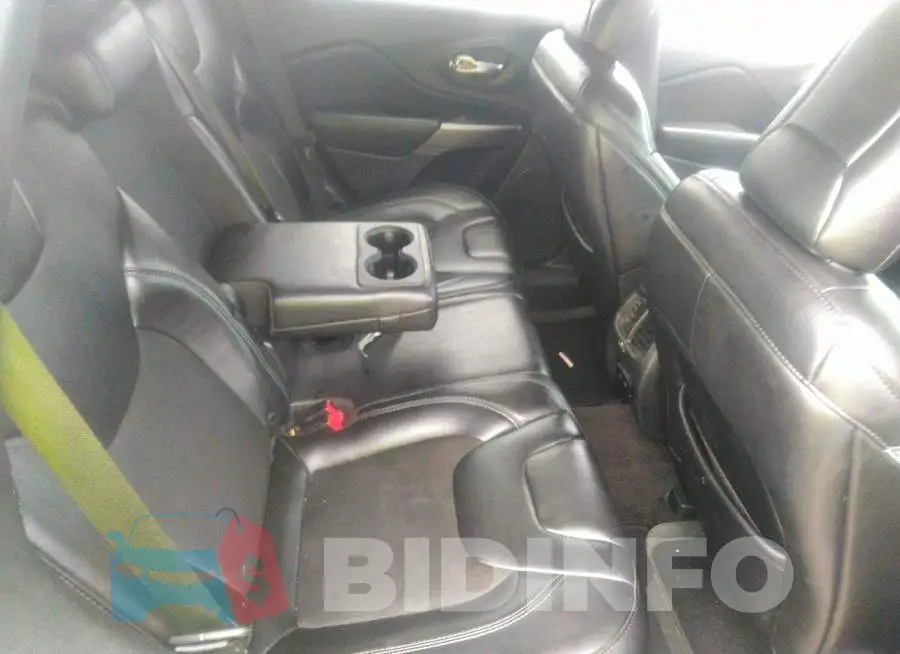 1C4PJLLB4KD226676 Photo# 8