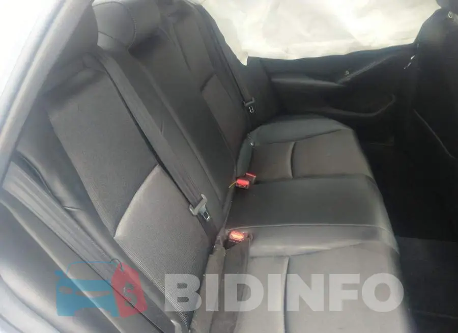 1HGCV2F37MA033963 Photo# 8