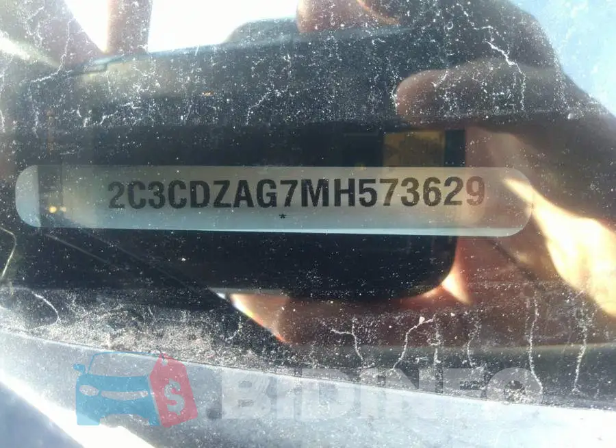 2C3CDZAG7MH573629 Photo# 9