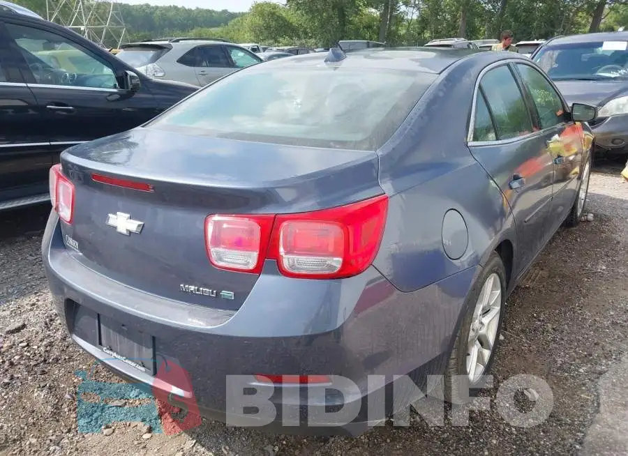 1G11D5SR8DF162519 Photo# 4