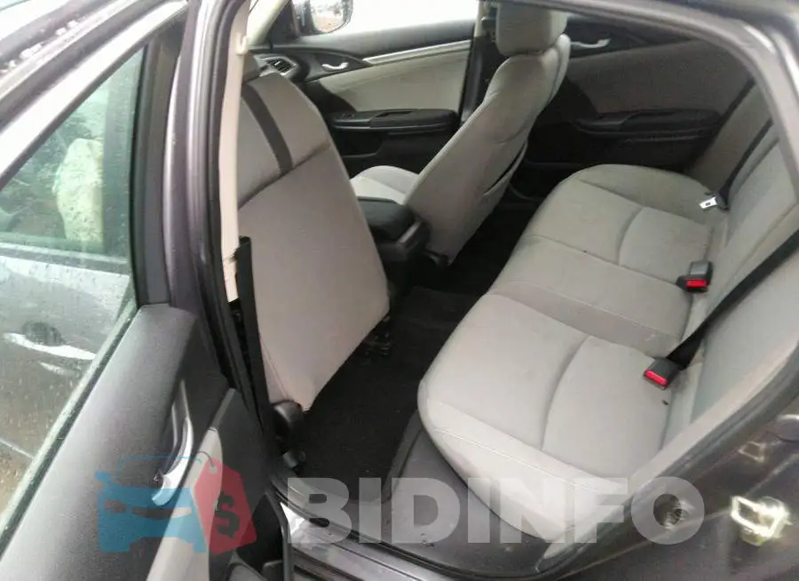 19XFC2F74GE027897 Photo# 8