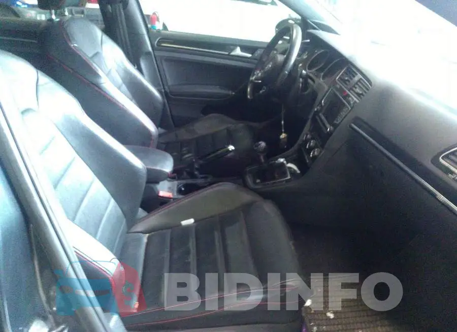 3VW5T7AU6GM057301 Photo# 5