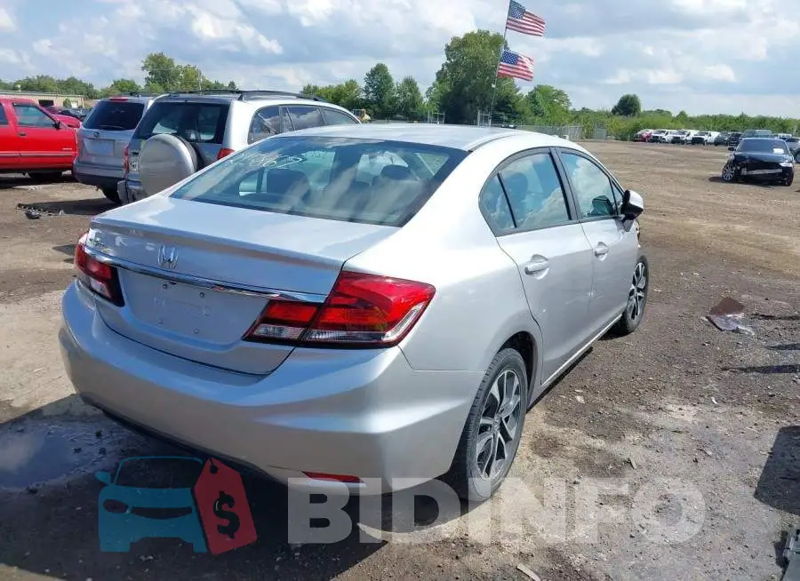 19XFB2F85DE215867 Photo# 4