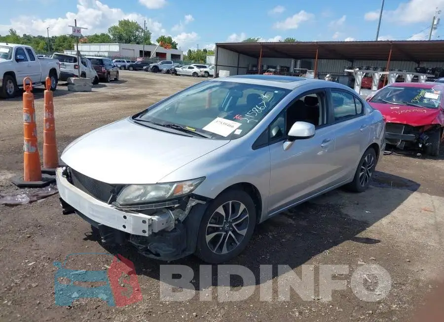 19XFB2F85DE215867 Photo# 2