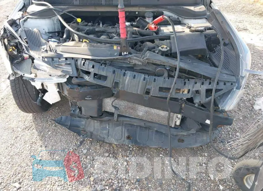 3KPC24A30JE020152 Photo# 6