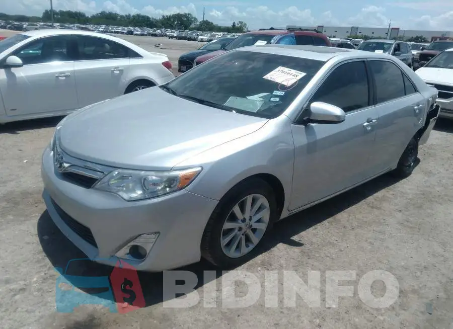 4T4BF1FK6DR335592 Photo# 2
