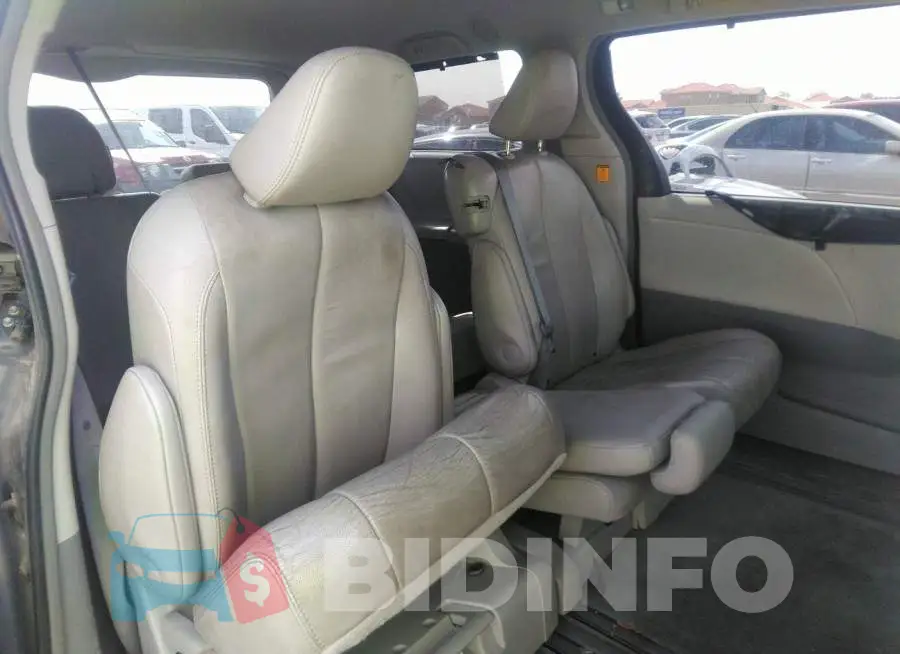 5TDYK3DCXDS311053 Photo# 8