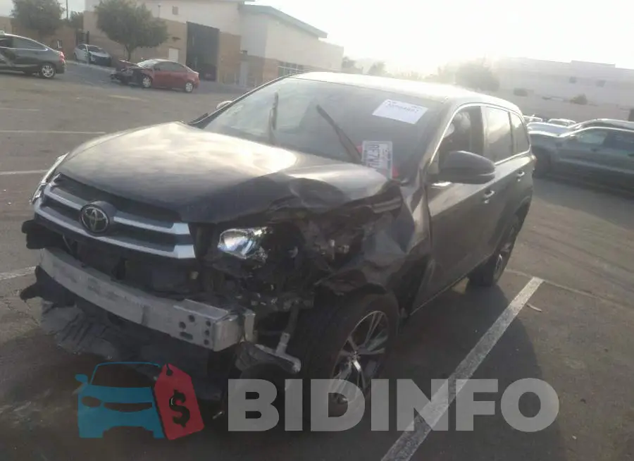5TDZZRFH9JS262418 Photo# 2