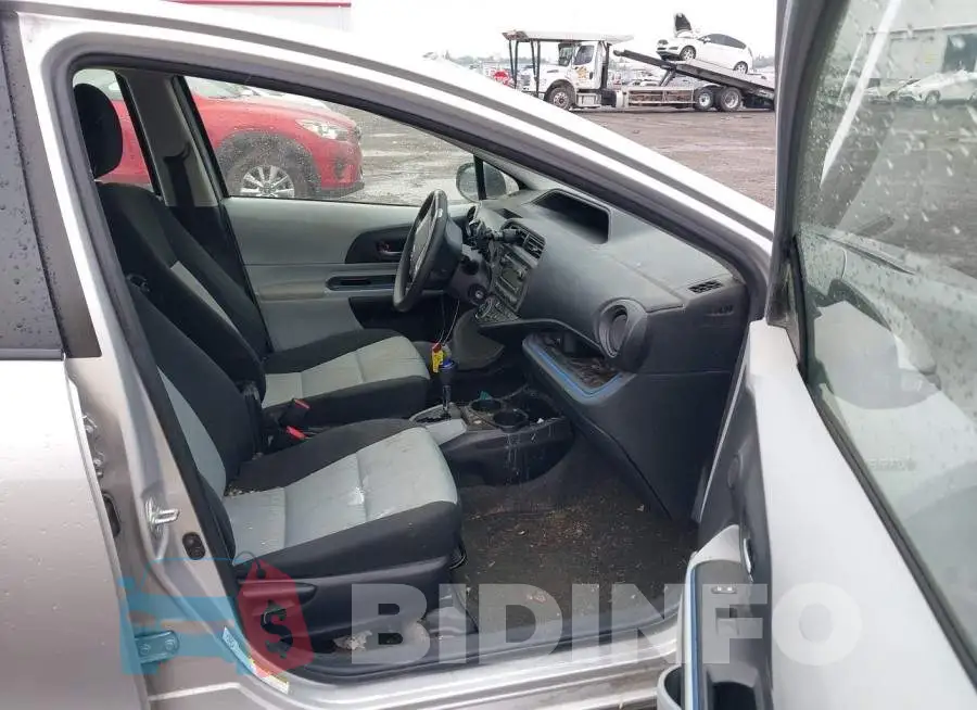 JTDKDTB38D1045547 Photo# 5
