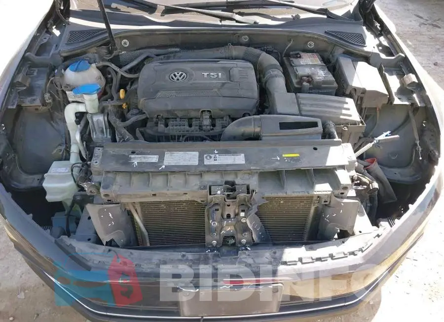 1VWGT7A3XHC074606 Photo# 10