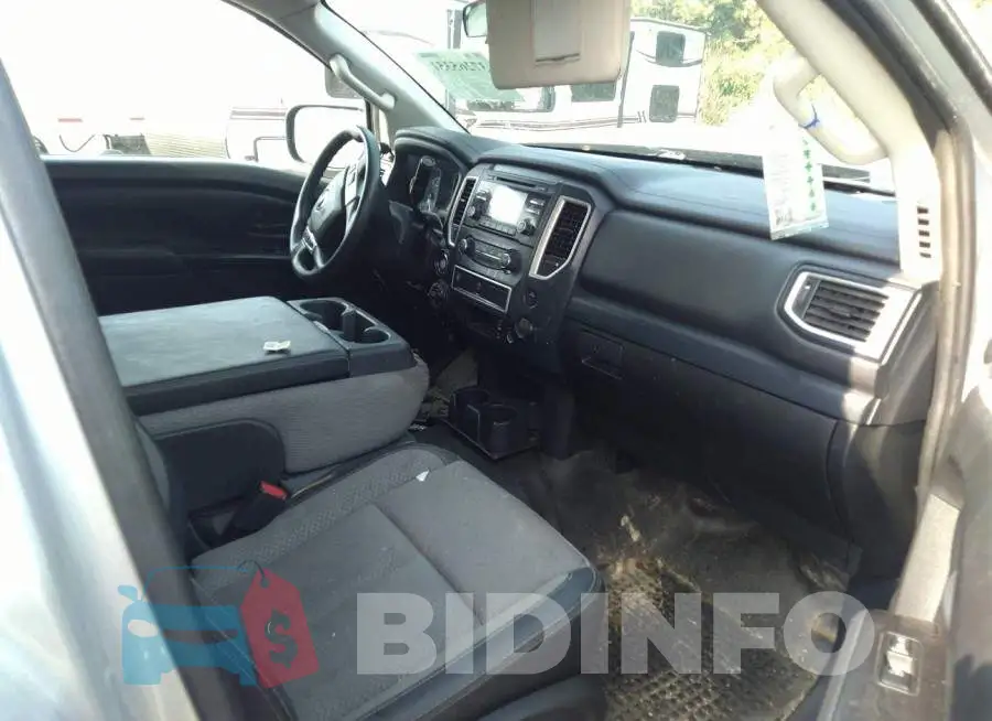 1N6AA1CJ6JN503996 Photo# 5