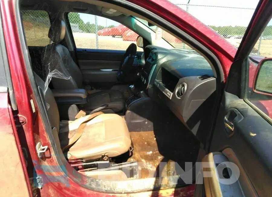 1C4NJCEB1ED587632 Photo# 5